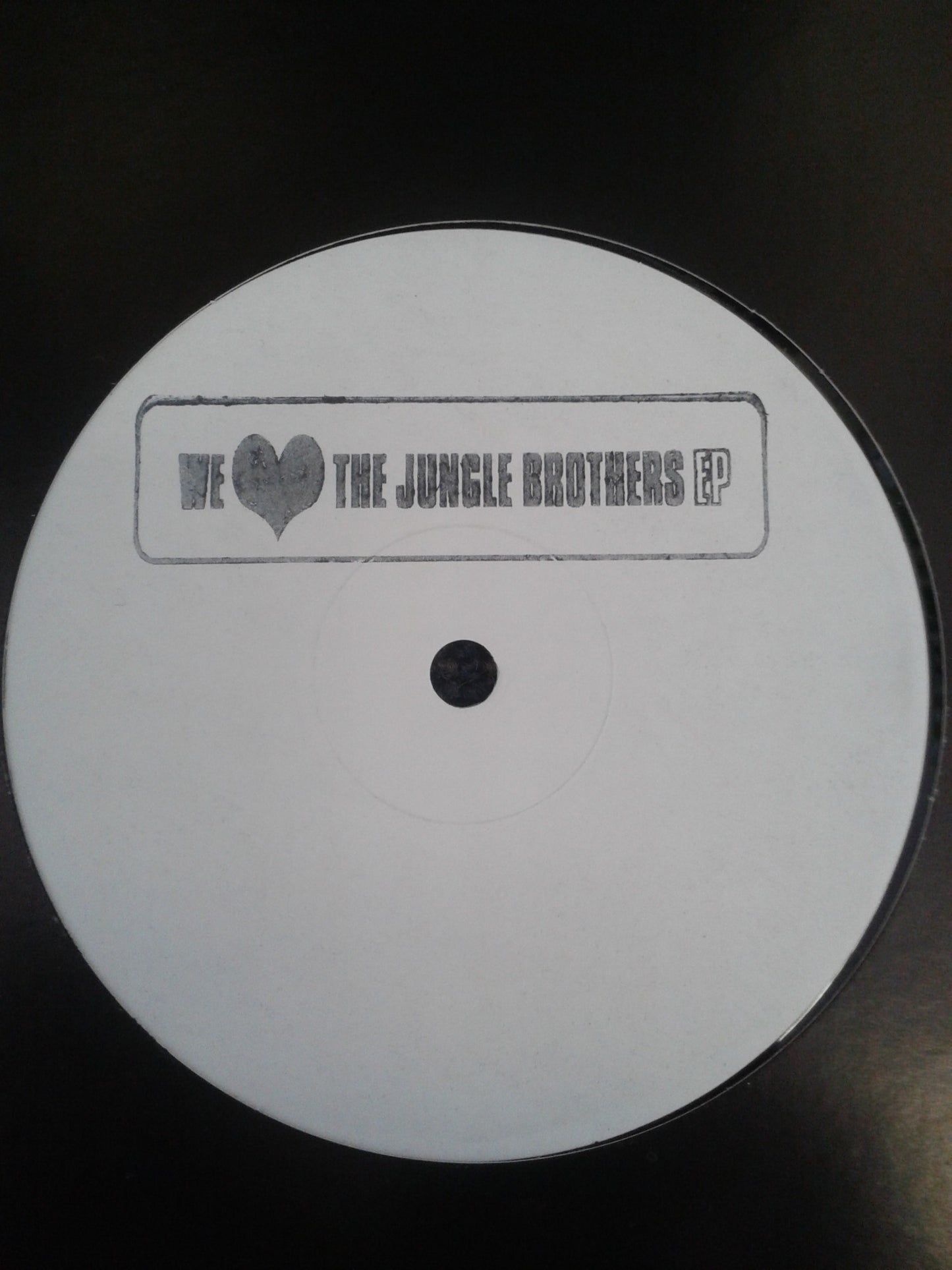 Pochette de : WE LOVE THE JUNGLE BROTHERS EP - JUNGLE BROTHERS (33T)